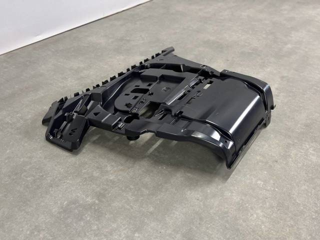 BMW 51128076818 Кронштейн бампера заднего правый в наличии Одесса