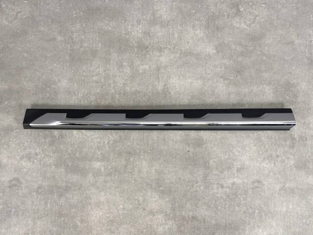 BMW 51138499210 Молдинг двери передней правой нижний в наличии Хмельницкий