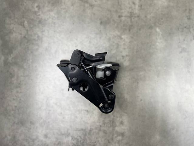51237206453 BMW Замок капота левый купить в Тернополь