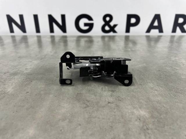 51237431370 BMW Замок капота правый купить в Ирпень