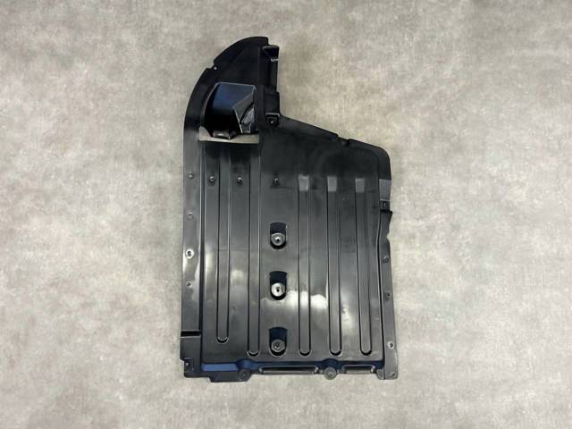 51487468797 BMW Защита днища, средняя часть купить в Одесса