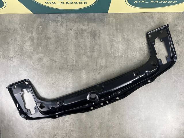 51647245786 BMW Верхняя рамка радиатора купить в Полтава