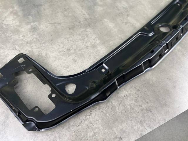 51647245786 BMW Суппорт радиатора верхний (монтажная панель крепления фар) купить в Каменское