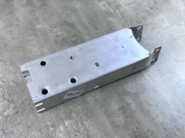 51647274660 BMW Кронштейн усилителя переднего бампера купить в Тернополь