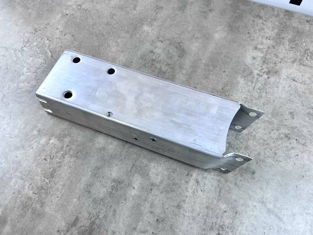 51647274660 BMW Кронштейн усилителя переднего бампера купить в Львов