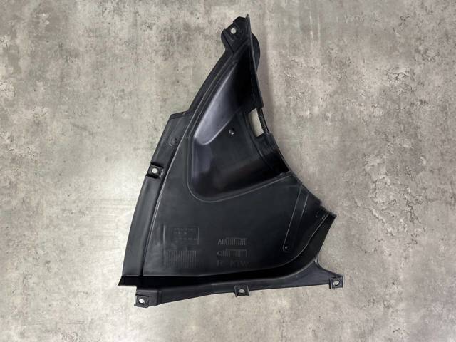 51717294932 BMW Защита бампера переднего правая купить в Ирпень
