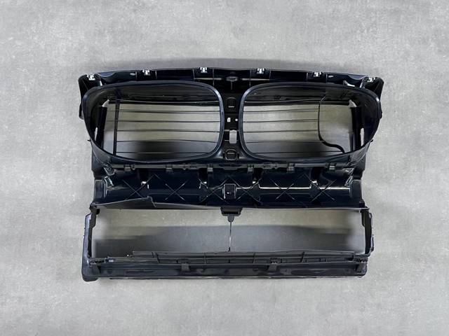 BMW 51747224660 Воздуховод (дефлектор) радиатора в наличии Хмельницкий