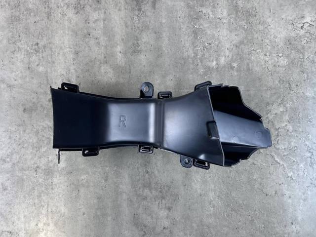 51747255418 BMW Воздуховод тормозного диска правый купить в Павлоград