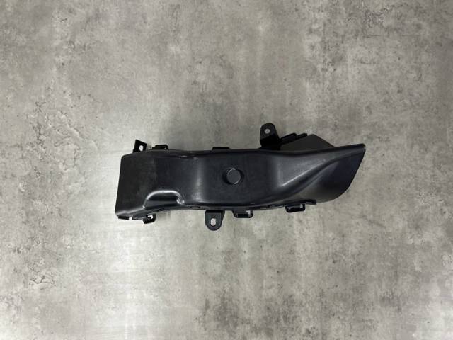 51747294908 BMW Воздуховод тормозного диска правый купить в Сумы