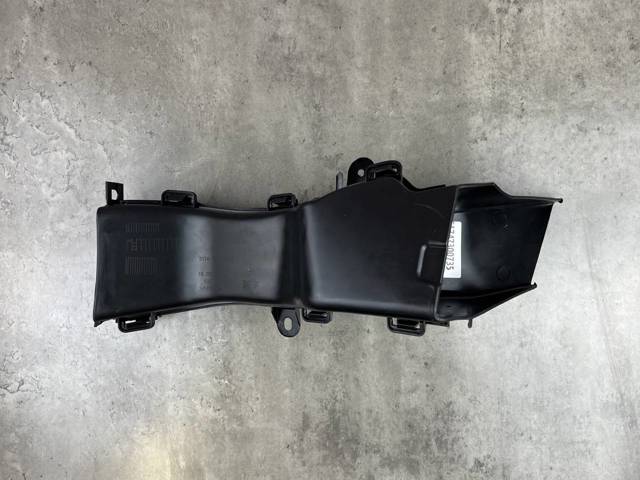 51747300735 BMW Воздухозаборник воздушного фильтра купить в Павлоград