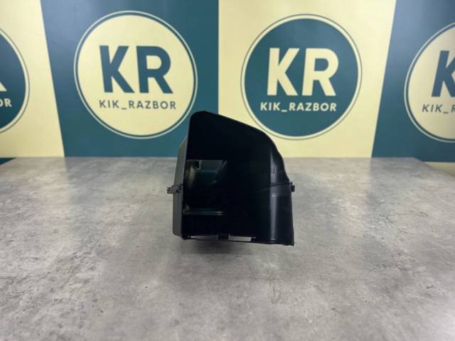 51747343804 BMW Воздуховод тормозного диска правый купить в Кривой Рог