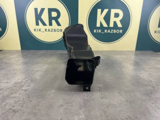 51747343804 BMW Воздуховод тормозного диска правый купить в Ужгород