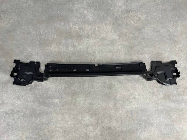51747359797 BMW Нижний дефлектор радиатора купить в Житомир