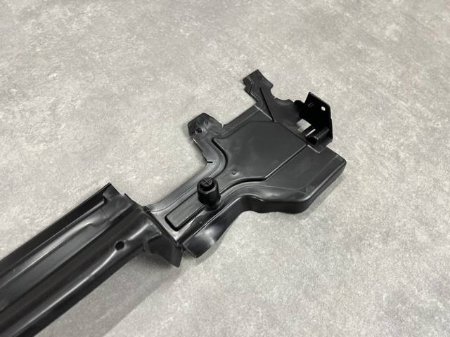 51747383846 BMW Воздуховод (дефлектор) радиатора нижний купить в Сумы