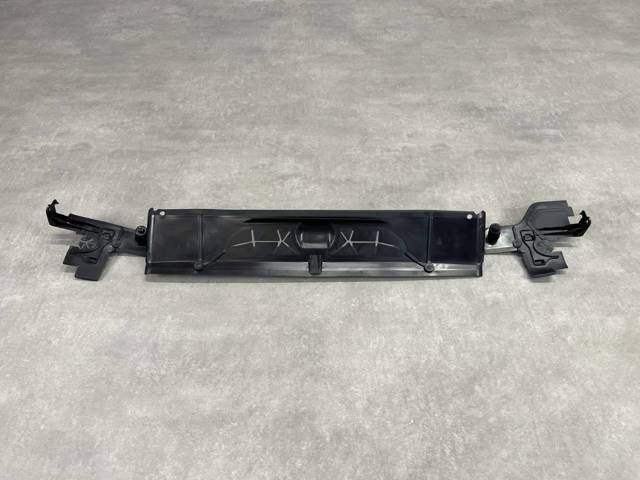 BMW 51747421678 Воздуховод (дефлектор) радиатора нижний в наличии Сумы