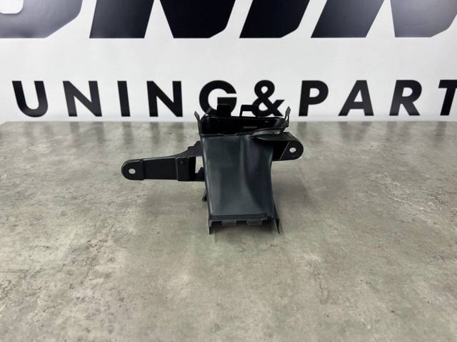 51747421686 BMW Воздуховод тормозного диска правый купить в Чернигов