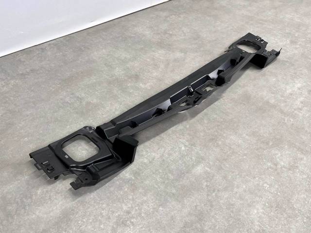 BMW 51747475261 Верхний дефлектор радиатора в наличии Ирпень