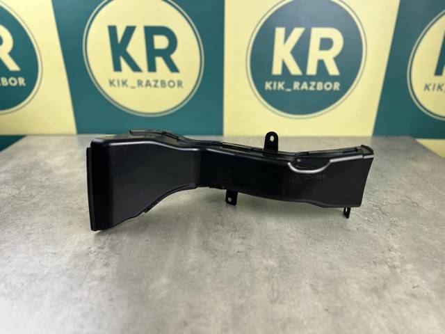 51748054230 BMW Воздуховод тормозного диска правый купить в Ирпень