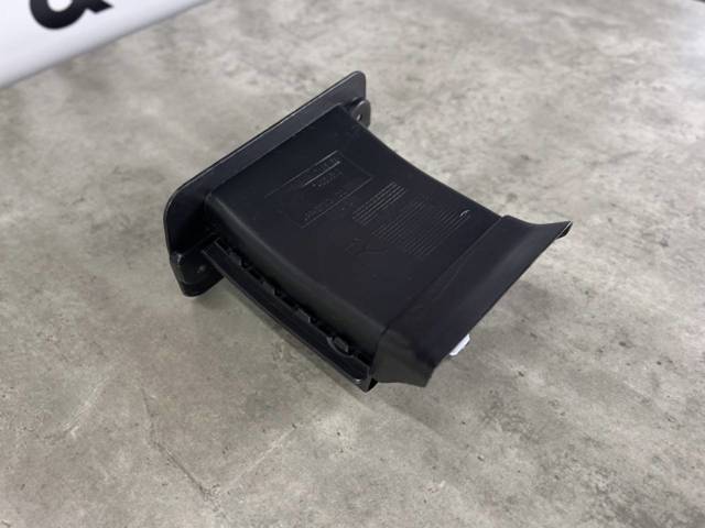 51757185168 BMW Правый дефлектор радиатора купить в Тернополь