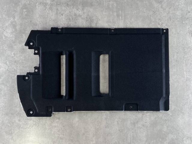 51757213668 BMW Защита днища, средняя часть купить в Запорожье