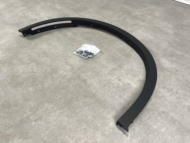 51777319843 BMW Расширитель (накладка) арки переднего крыла левый купить в Тернополь