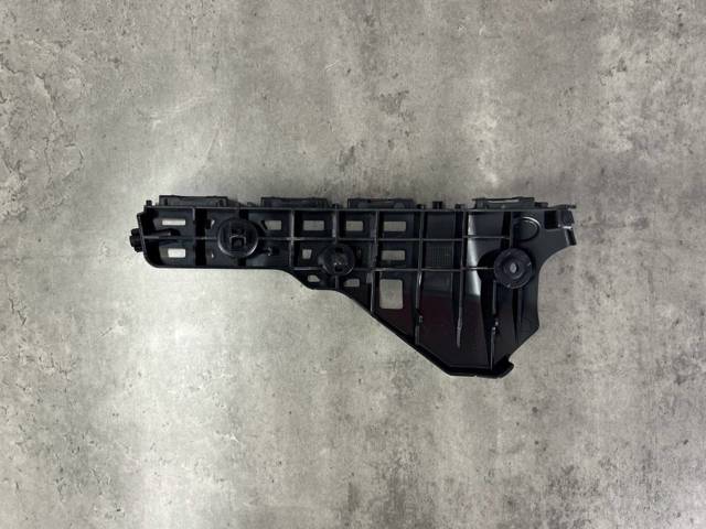 TOYOTA 5211660270 Кронштейн бампера переднего левый в наличии Сумы