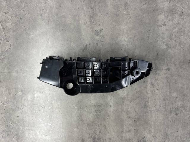 525360R070 TOYOTA Кронштейн бампера переднего левый купить в Сумы
