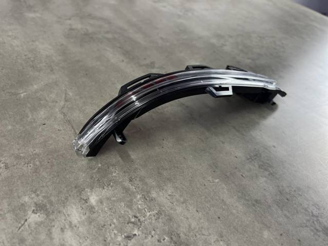 63137291218 BMW Указатель поворота зеркала правый купить в Ужгород