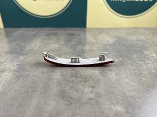 63147847592 BMW Катафот (отражатель) заднего бампера правый купить в Чернигов