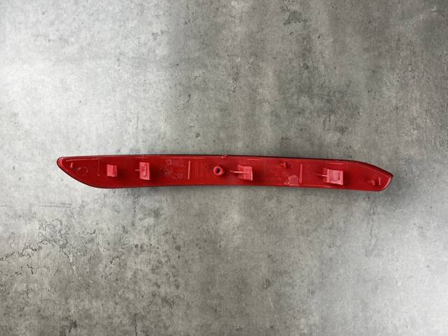 63147848120 BMW Катафот (отражатель) заднего бампера правый купить в Харьков