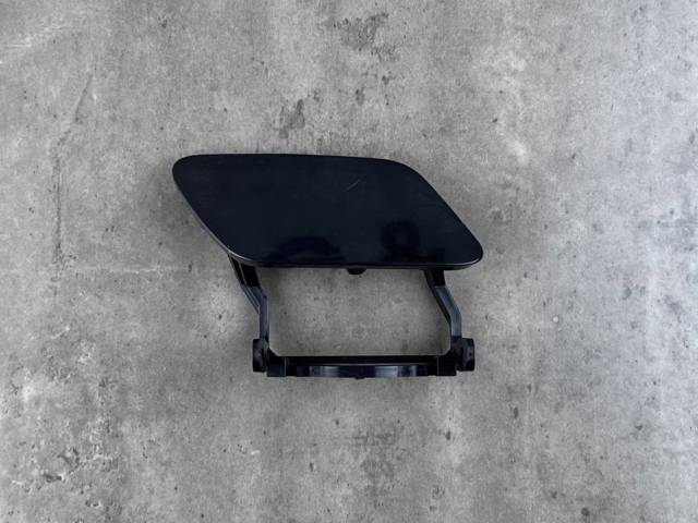 8R0955276CGRU VAG Накладка форсунки омывателя фары передней купить в Сумы