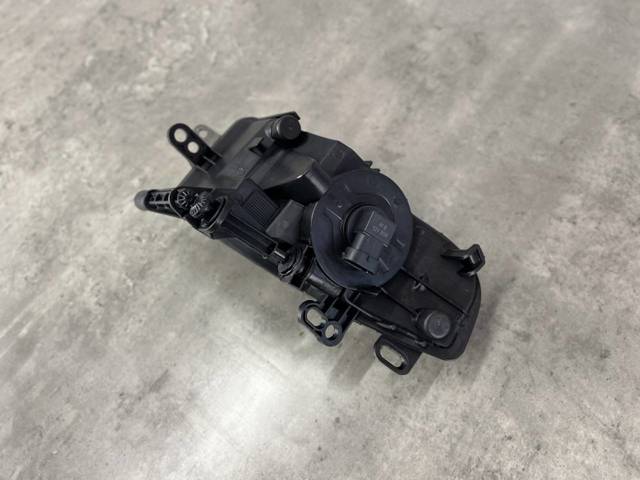 8V0941700C VAG Фара противотуманная правая купить в Винница