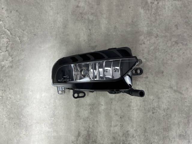 8V0941700C VAG Фара противотуманная правая купить в Житомир