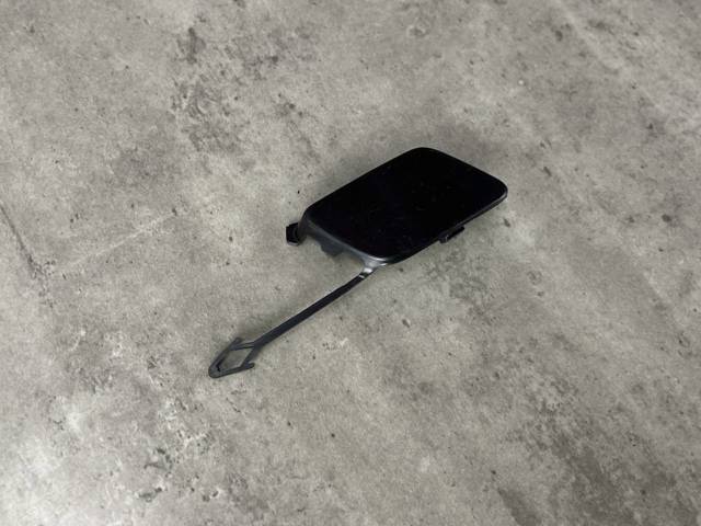 VAG 8V3807241 Заглушка буксировочного крюка в наличии Полтава