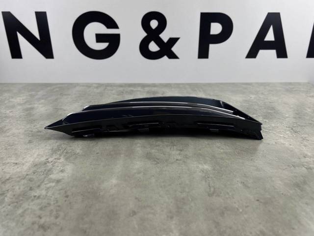 VAG 8W0807681R Заглушка (решетка) противотуманных фар бампера переднего левая в наличии Житомир