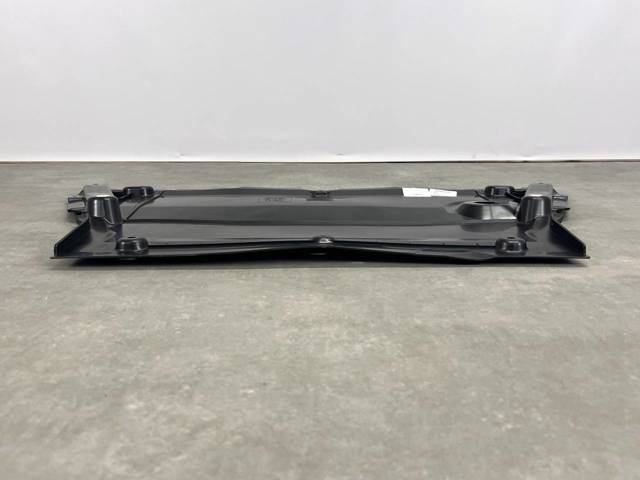 8W0863821B Защита двигателя передняя купить Кривой Рог