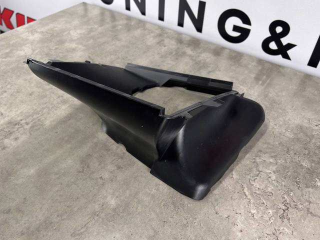 PORSCHE 95B117335A в наличии Ирпень