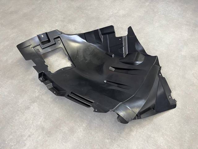 A1668802605 MERCEDES Подкрылок крыла переднего левый передний купить в Кривой Рог