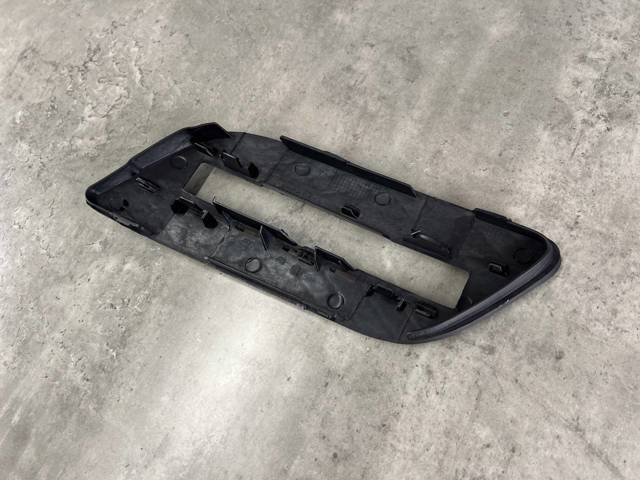 MERCEDES A1668842122 Решетка бампера переднего левая в наличии Одесса