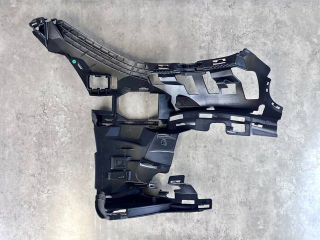 MERCEDES A2068856901 Кронштейн бампера переднего левый в наличии Украина