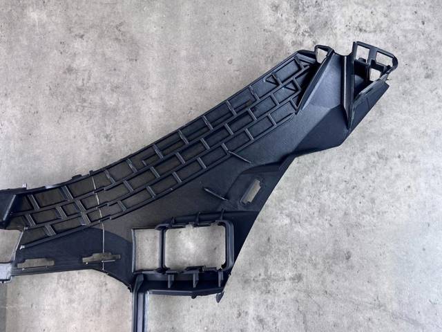 MERCEDES A2068857001 Кронштейн бампера переднего правый в наличии Сумы