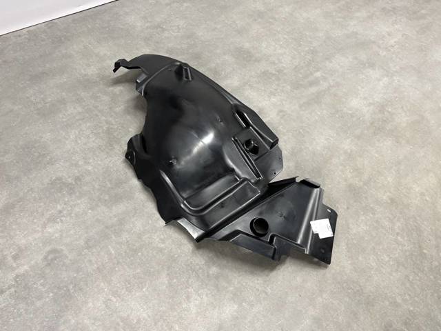 MERCEDES A2136900630 Подкрылок крыла переднего правый задний в наличии Тернополь