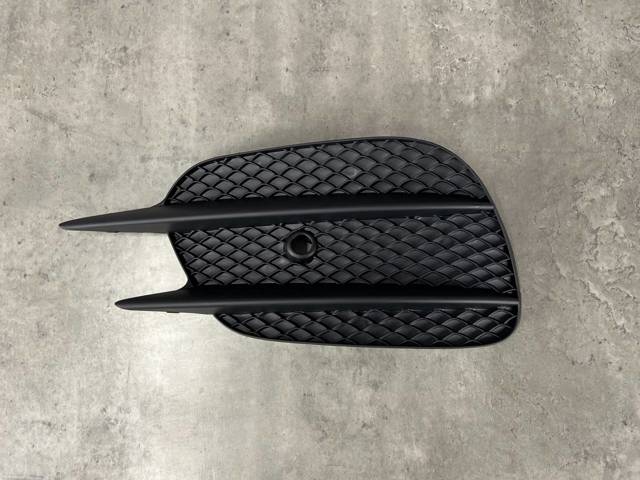 A2138856700 MERCEDES Заглушка (решетка) противотуманных фар бампера переднего левая купить в Кривой Рог