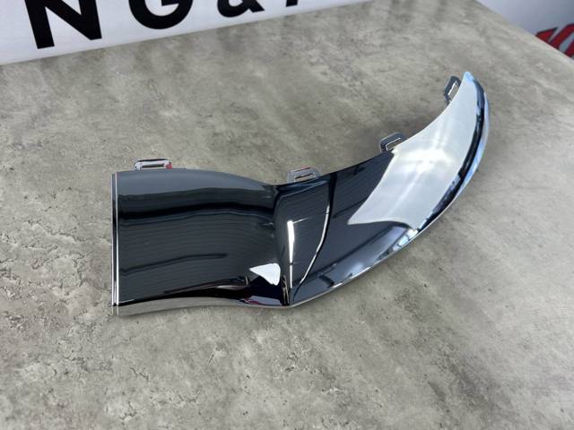 A2928850400 MERCEDES Накладка бампера переднего правая купить в Сумы