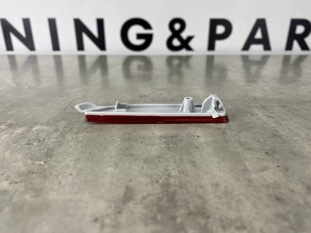 MAZDA BCW8515L0B Правый катафот заднего бампера в наличии Полтава