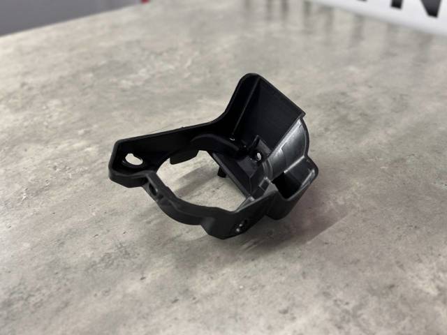 BHR151684A MAZDA Кронштейн крепления противотуманной фары правой купить в Житомир