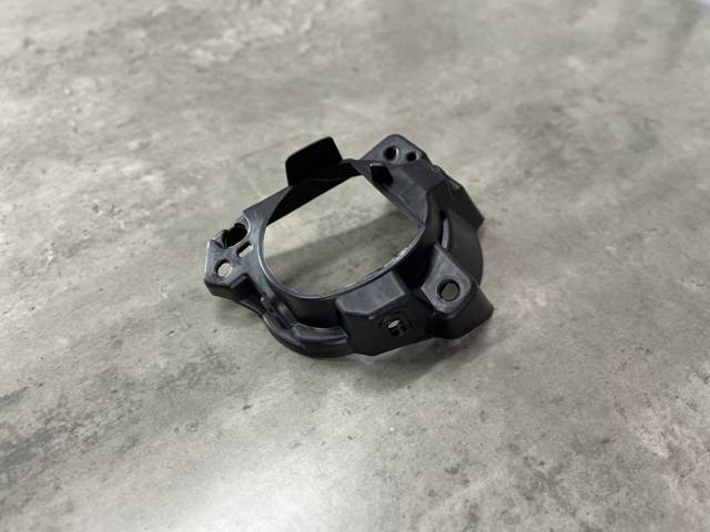 BHR151694A MAZDA Кронштейн крепления противотуманной фары левой купить в Ужгород