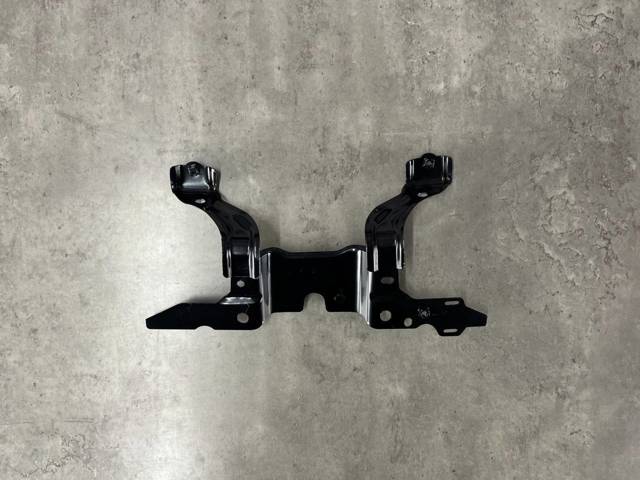 GHP95215YA MAZDA Кронштейн замка капота купить в Черновцы