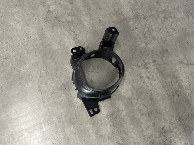 GHR451684A MAZDA Кронштейн крепления противотуманной фары правой купить в Львов