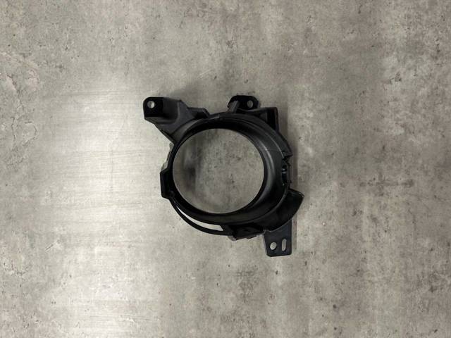 MAZDA GHR451684A Кронштейн крепления противотуманной фары правой в наличии Хмельницкий